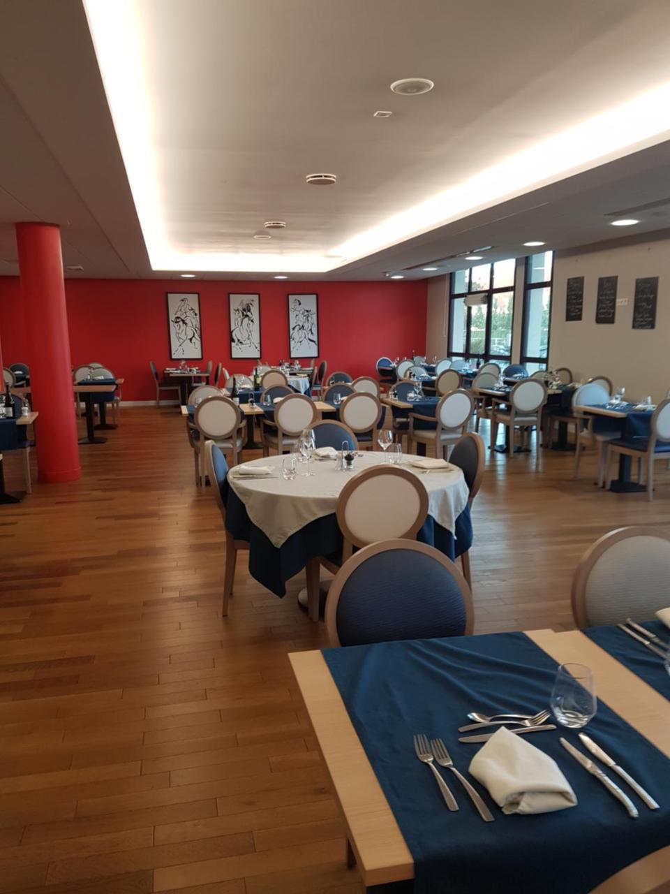 Domitys Le Carrousel Aparthotel Cabourg Kültér fotó
